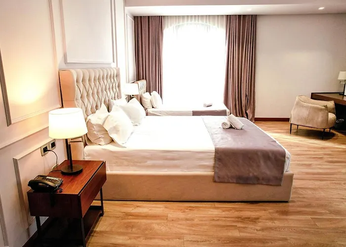 Portik Hotel