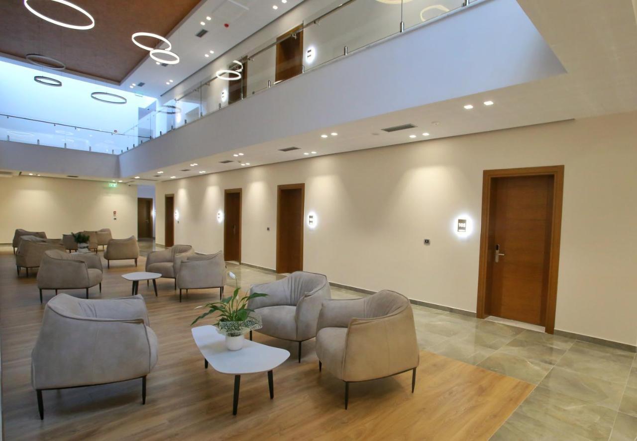 Portik Hotel 4*