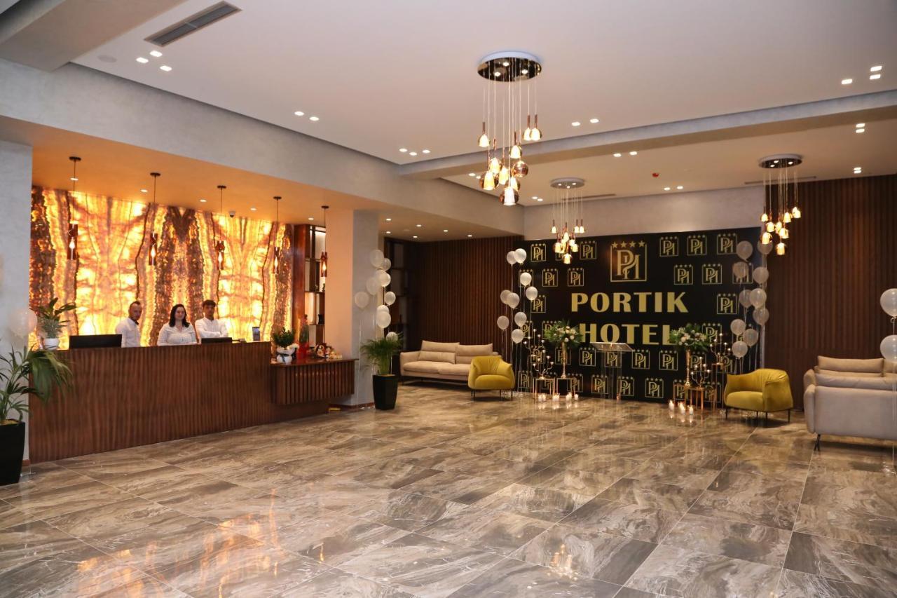 Portik 4* Berat