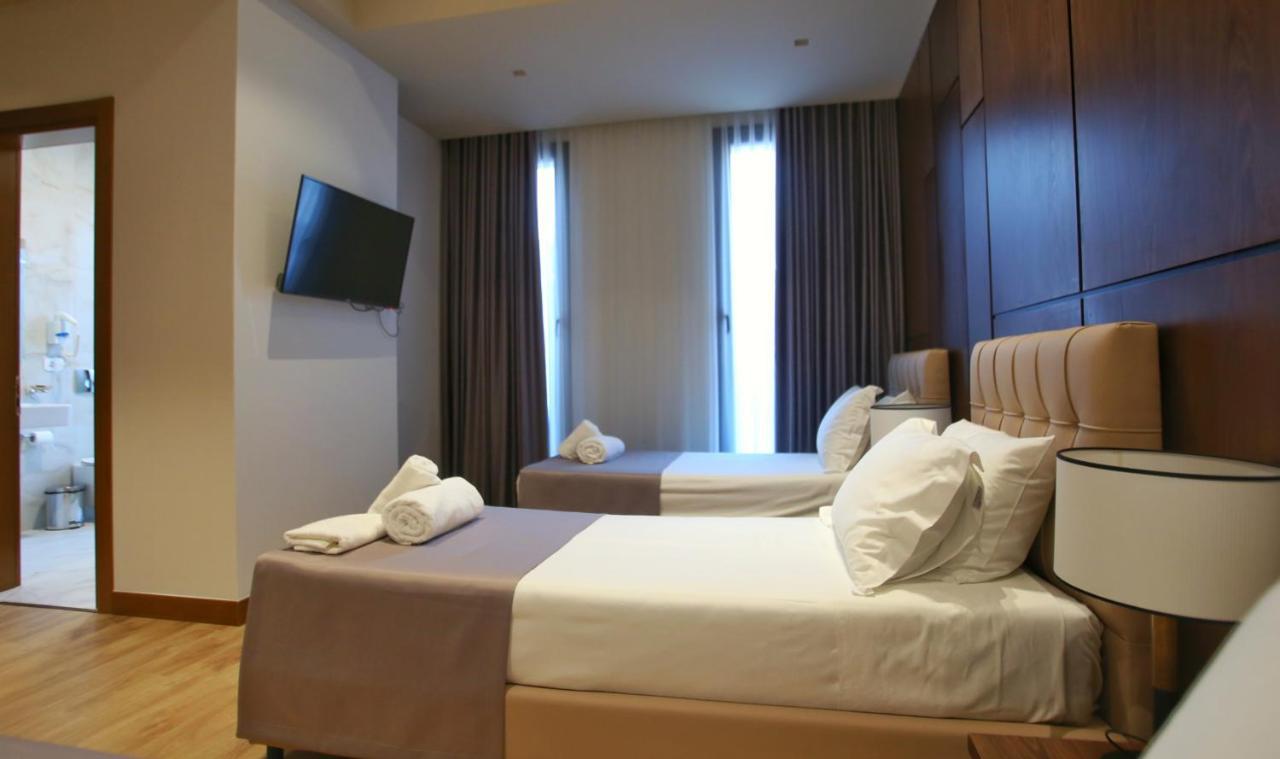 Portik Hotel 4*